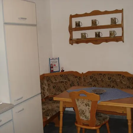 Haus Steinwaldblick Apartamento *